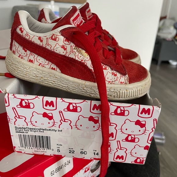 Special 50th Anniversary Puma x hello kitty toddler size 5C or 6C - Picture 2 of 5